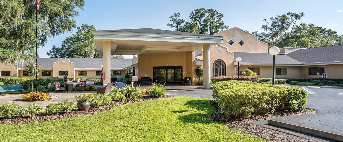 Exterior view of Brookdale Paddock Hills entrance