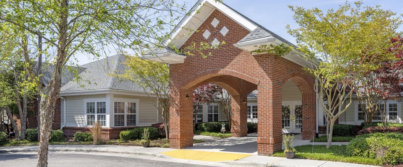 Exterior view of the Brookdale Wilmington entrance