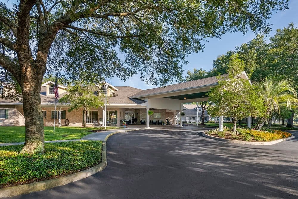 Exterior view of Brookdale Canopy Oaks entrance