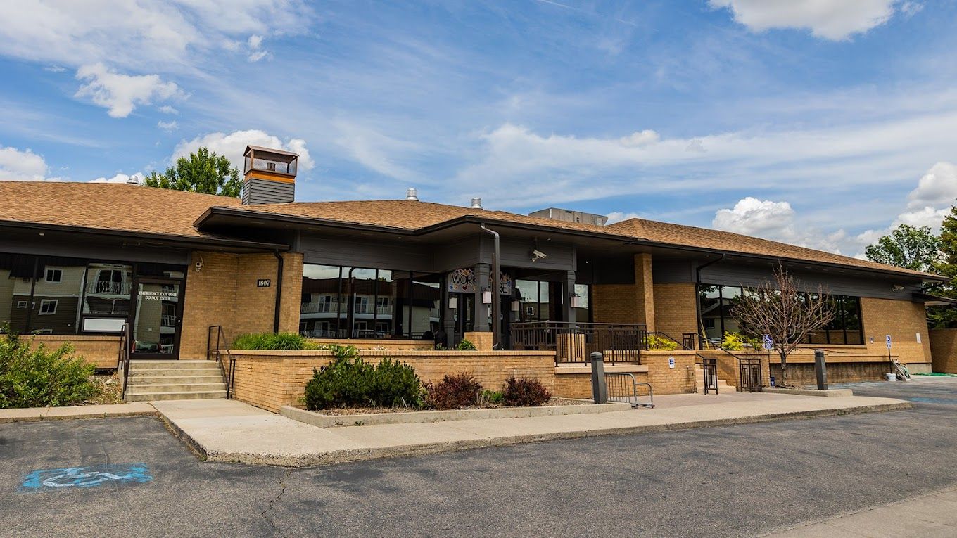 Exterior view of Skyline Heights Nursing and Rehabilitation facility