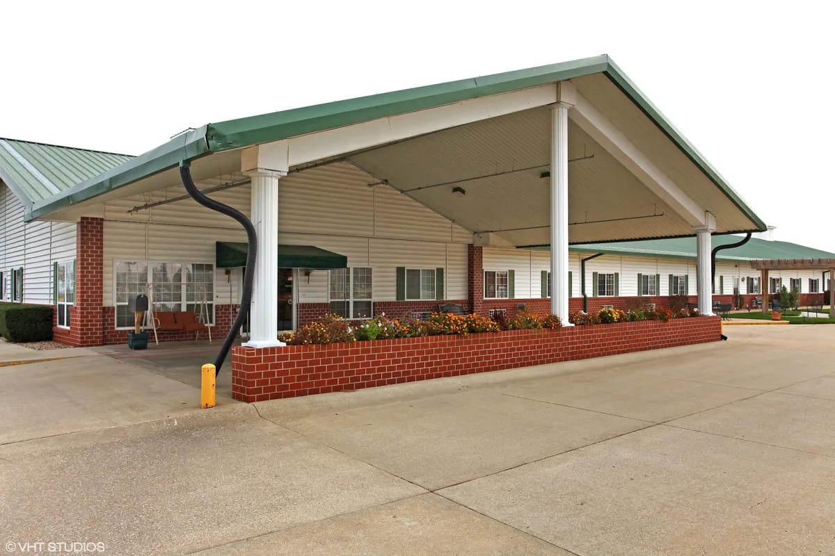 Exterior view of Bailey Pointe Assisted Living entrance