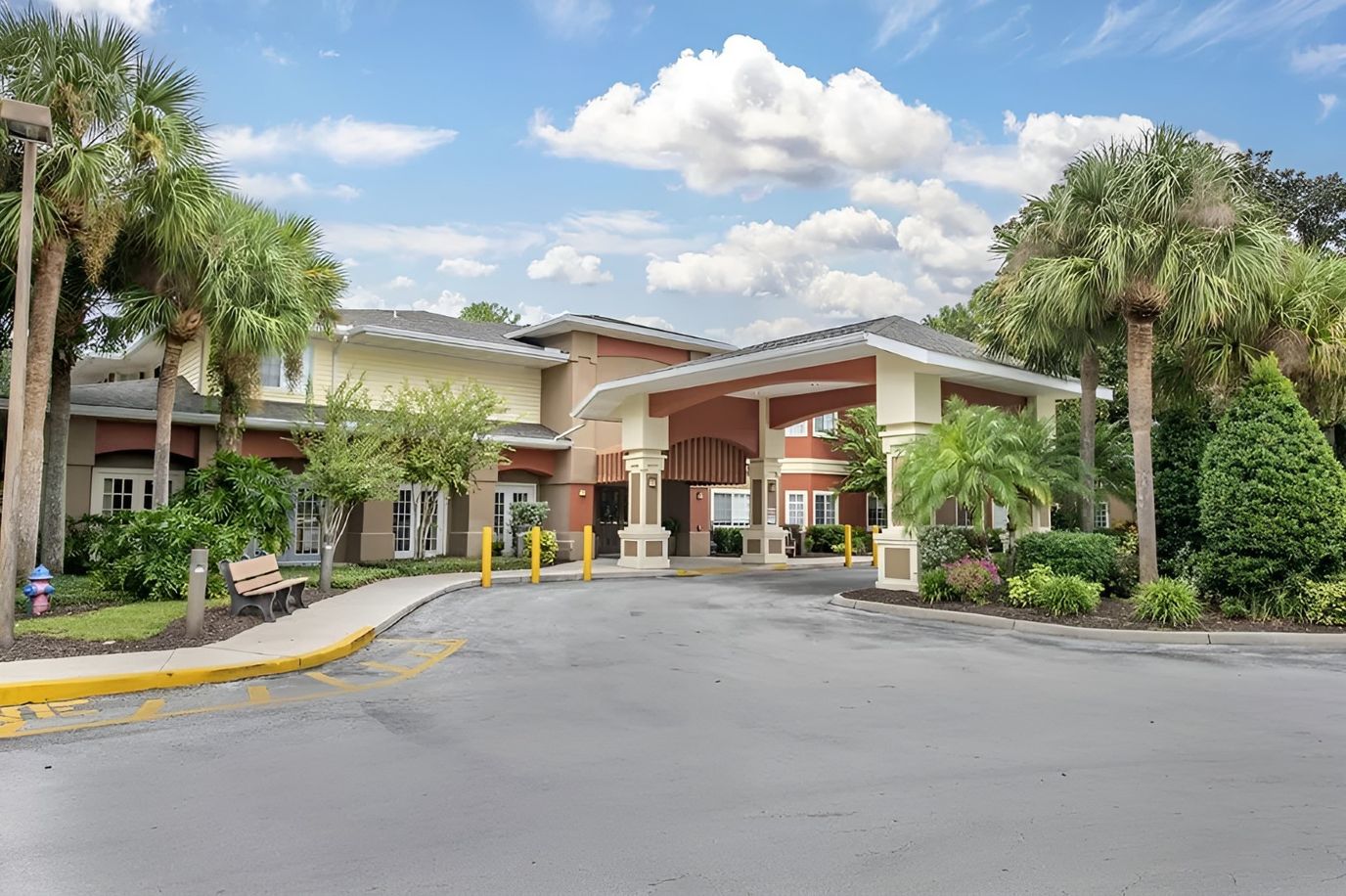 Front exterior view of Brookdale Altamonte Springs