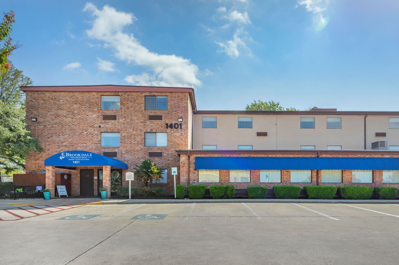 Exterior view of the Brookdale San Marcos South facility