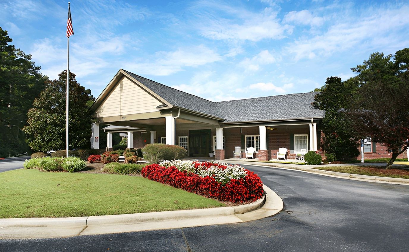 Exterior view of Carriage Crossing Senior Living facility