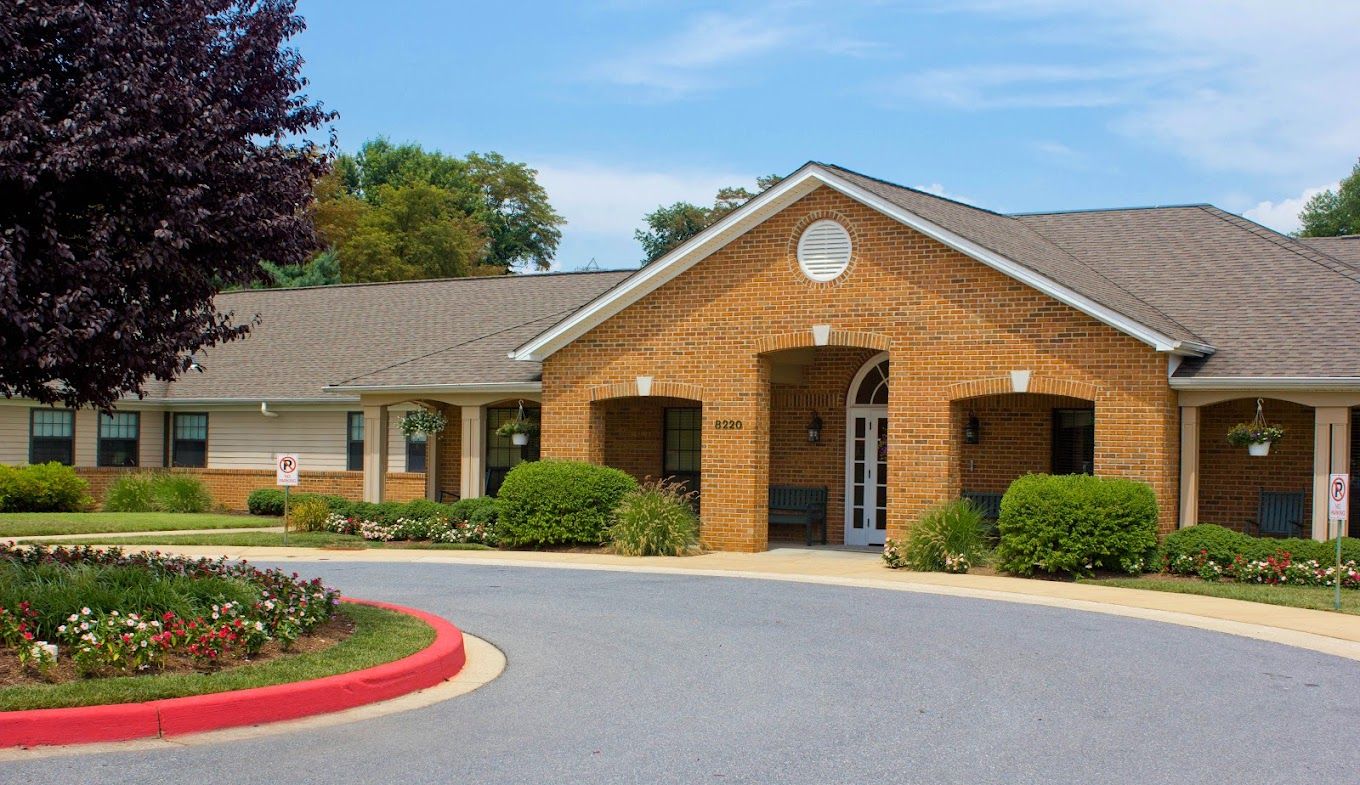 Exterior view of Charter Senior Living of Columbia