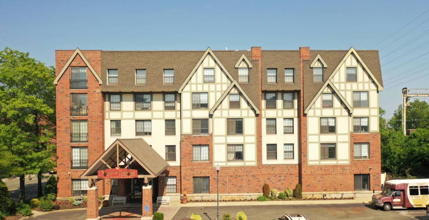 Exterior view of Maple Pointe Senior Living facility