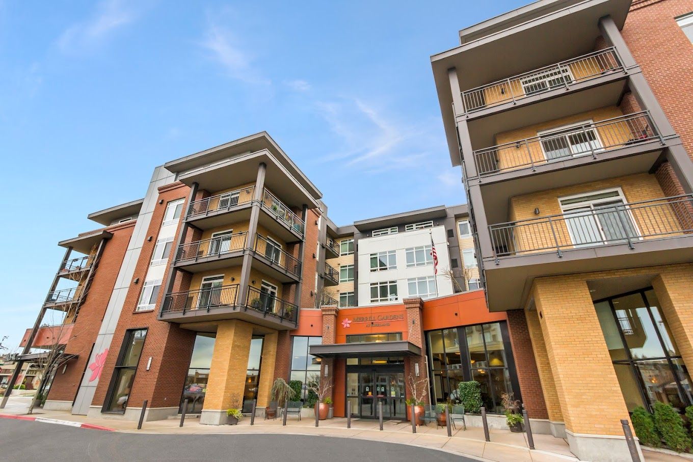 Exterior view of Merrill Gardens at Kirkland