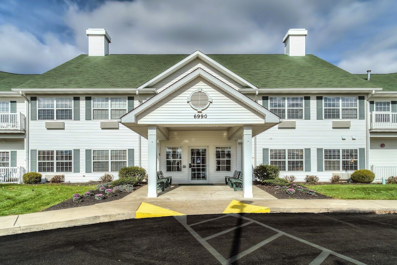 Exterior view of Park Square Manor building entrance