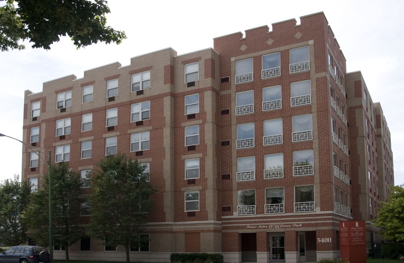 Exterior view of Senior Suites Jefferson Park building