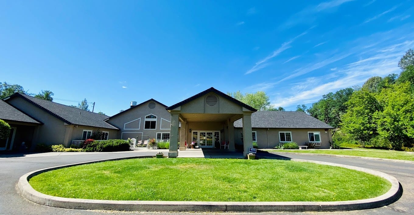 Exterior view of the Sierra Oaks Assisted Living facility