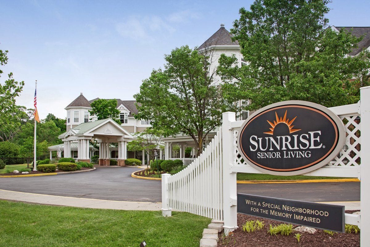 Exterior view of the Sunrise of Chesterfield facility