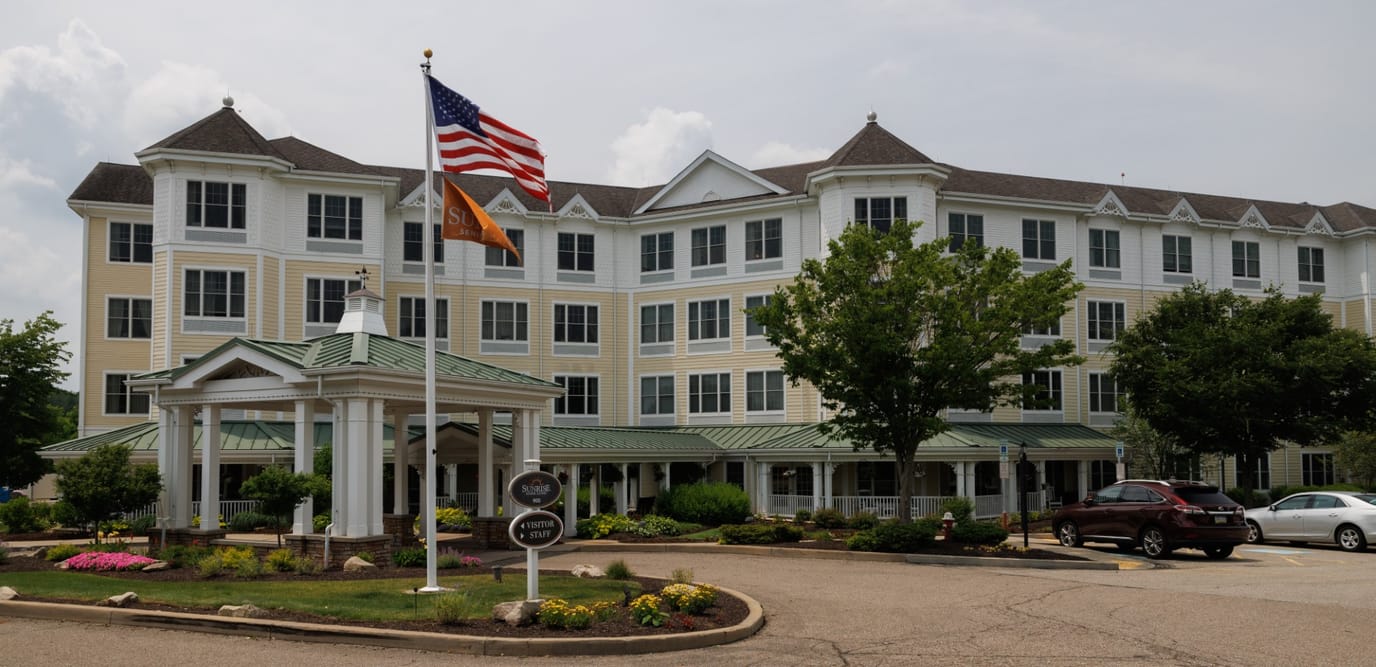 Exterior view of Sunrise of McCandless facility