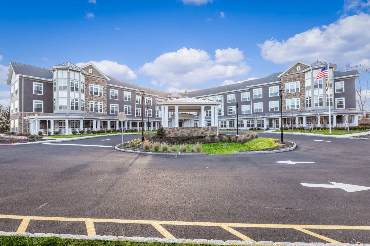 Exterior view of Sunrise of Mountain Lakes facility