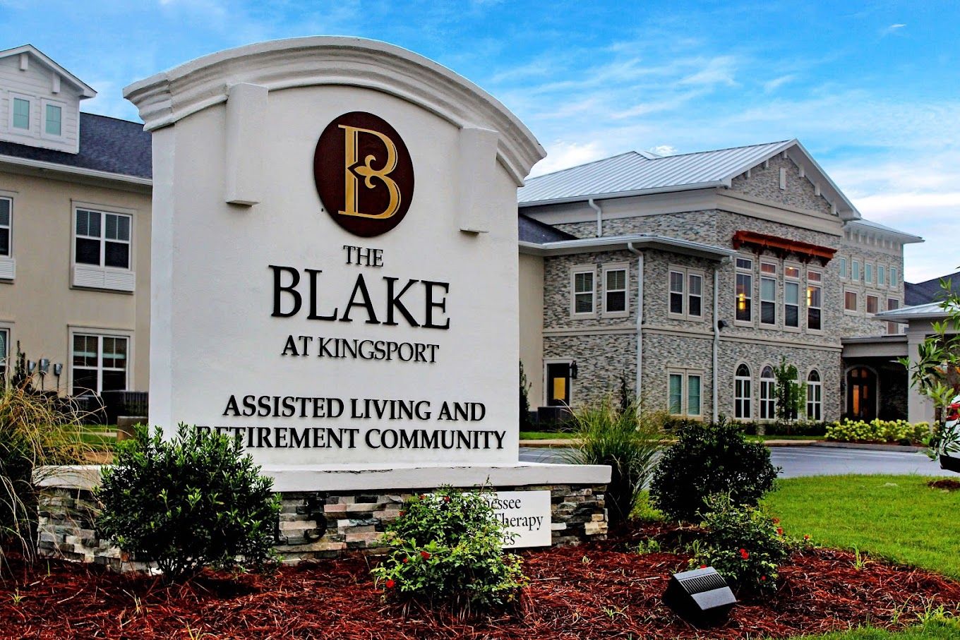 Exterior view of The Blake at Kingsport sign and building