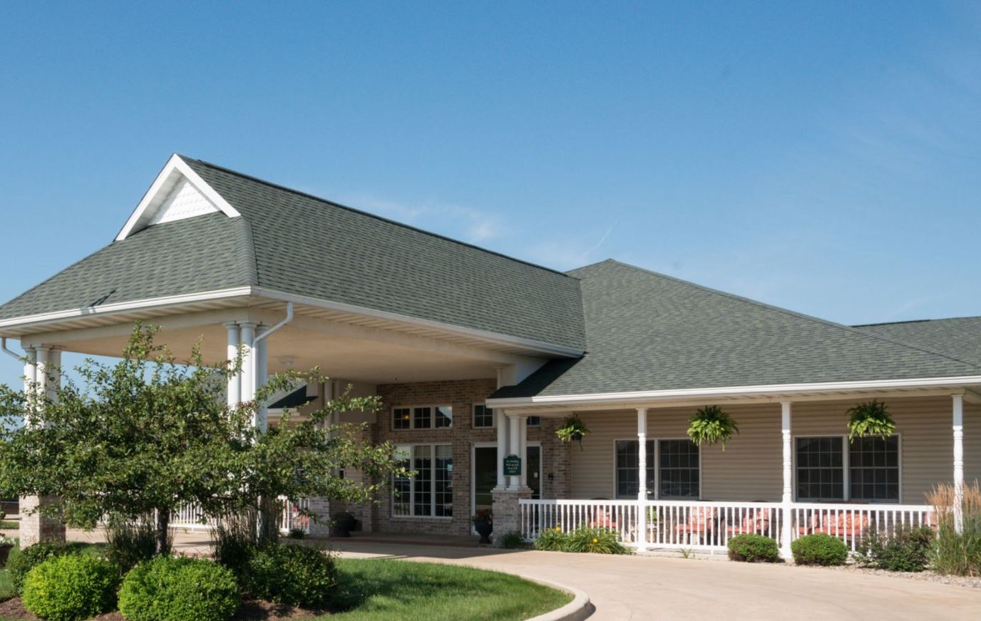 Exterior view of The Glenwood Assisted Living facility