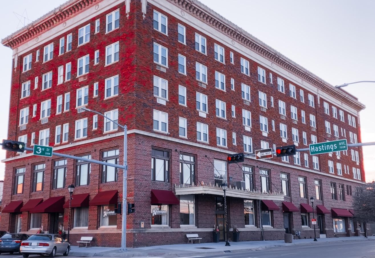 Exterior view of The Kensington in Hastings building