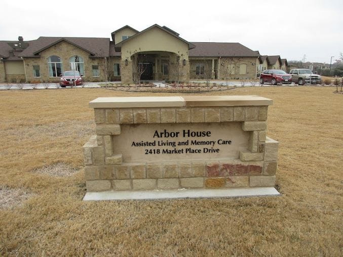 Sign at the entrance of Arbor House of Waco