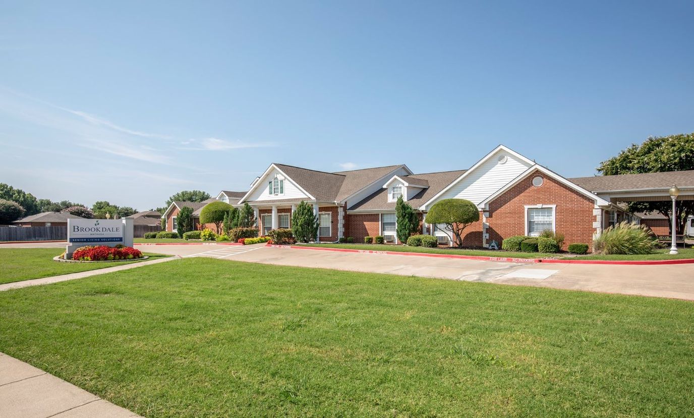 Exterior view of Brookdale Watauga with landscaping