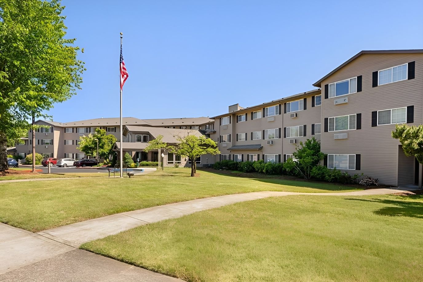 Exterior view of Brookdale Wilsonville with landscaping