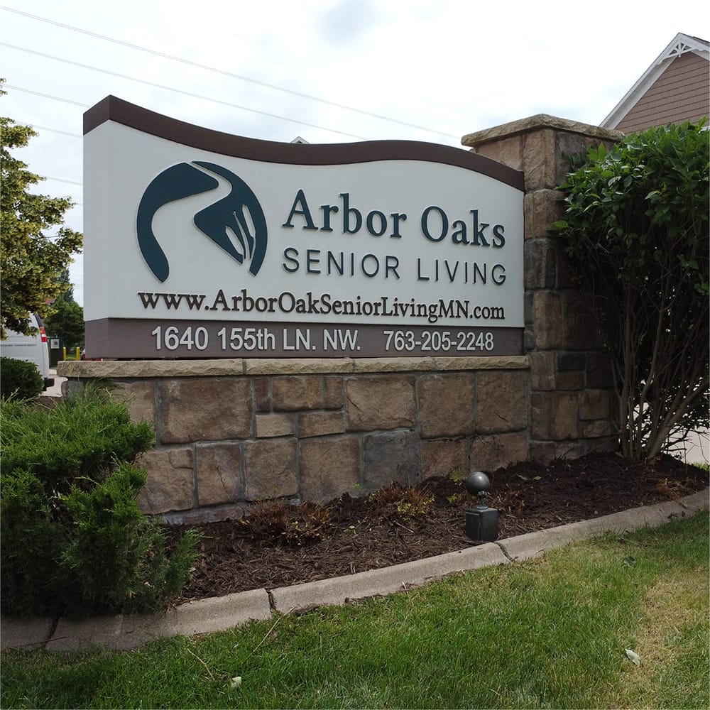 Signage of Arbor Oaks Senior Living facility