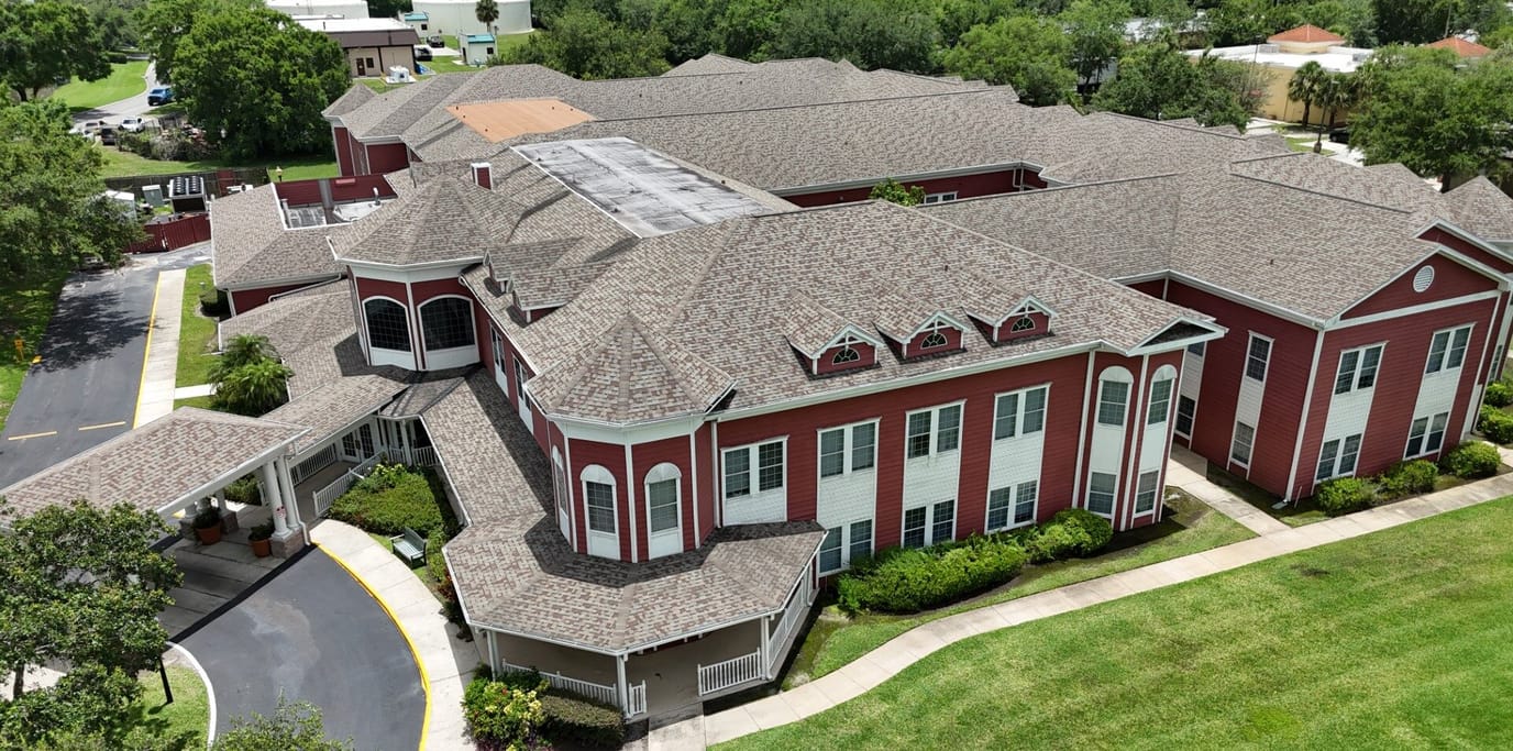 Aerial view of the Spring Hills Hunters Creek building