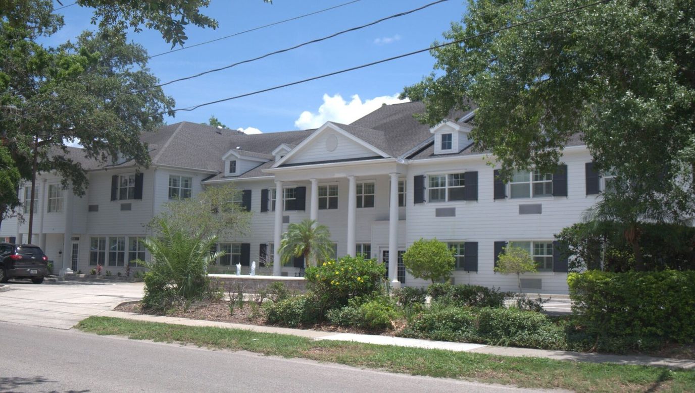 Exterior view of Angels Senior Living at South Tampa