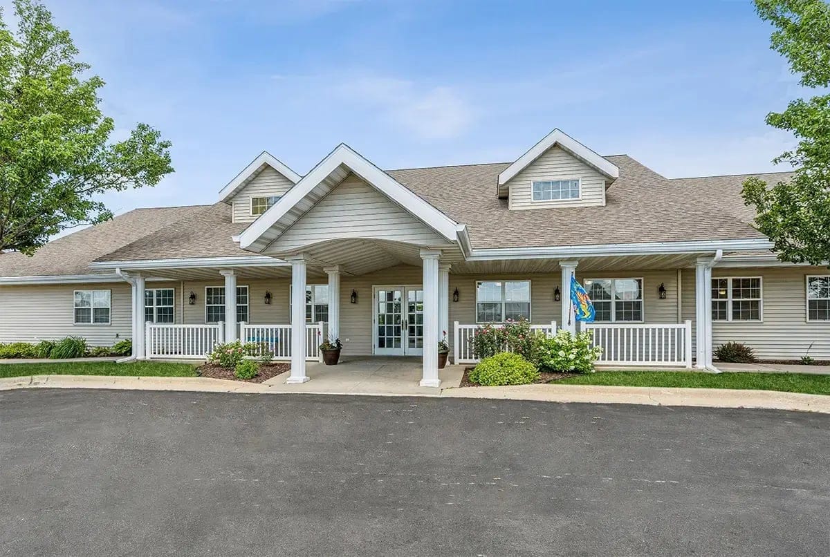 Exterior view of Allen Place Senior Living entrance