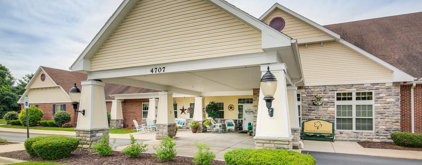 Front entrance of Bickford of Portage nursing home