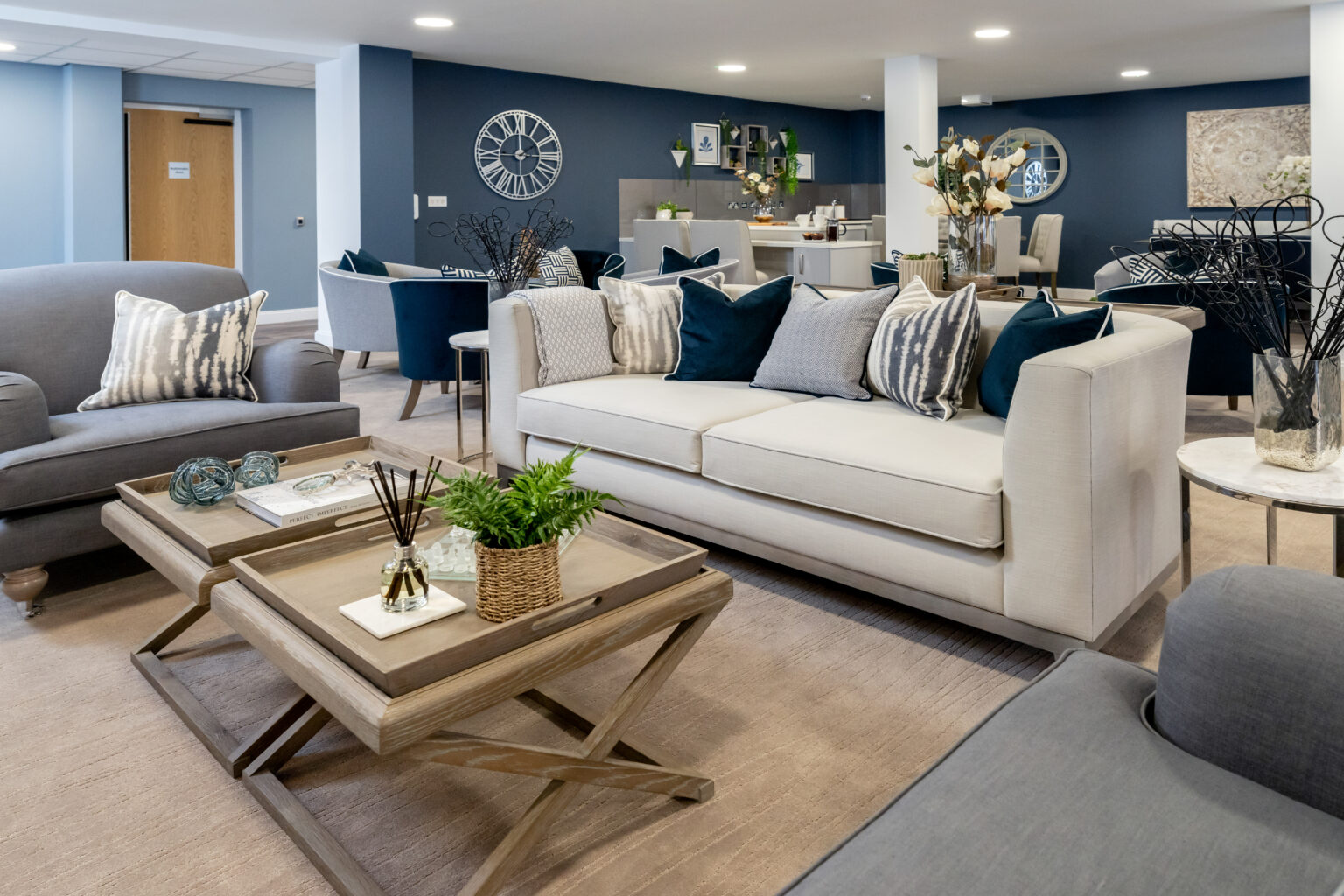 Cozy common area with modern furnishings