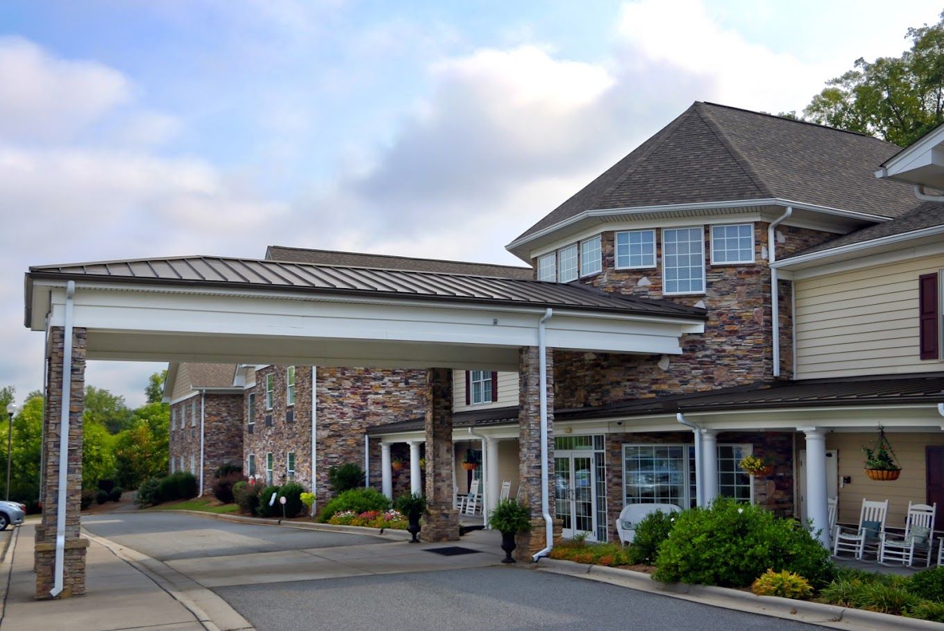 Front entrance of Arbor Ridge at Kernersville with architecture