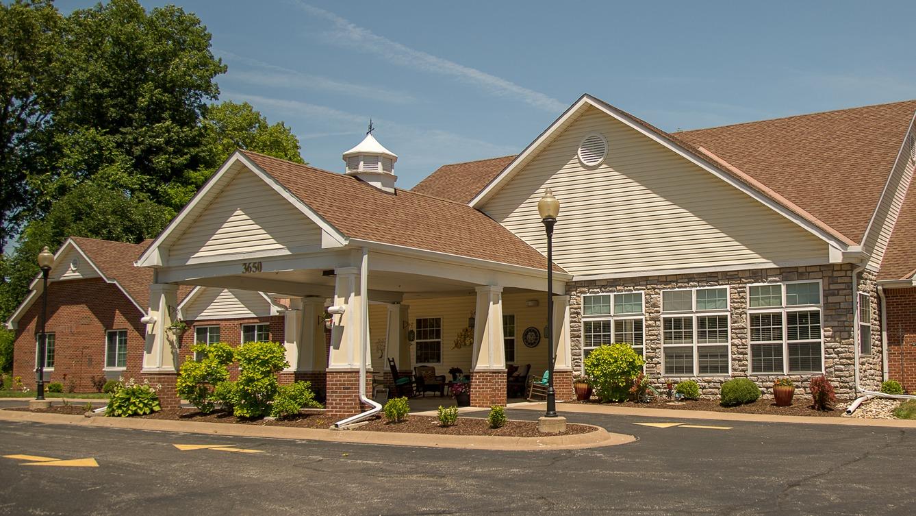Entrance of Bickford of Moline with landscaping.