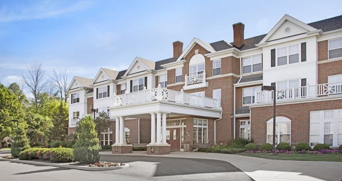 Front exterior view of Fairmont Senior Living building