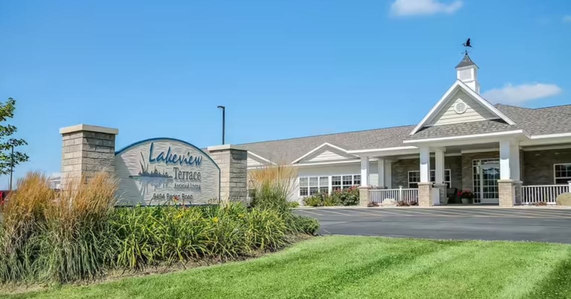 Exterior view of Lakeview Terrace Assisted Living facility
