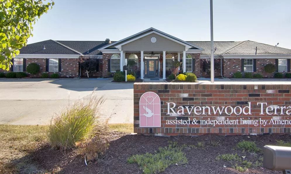 Exterior view of Ravenwood Terrace Senior Living