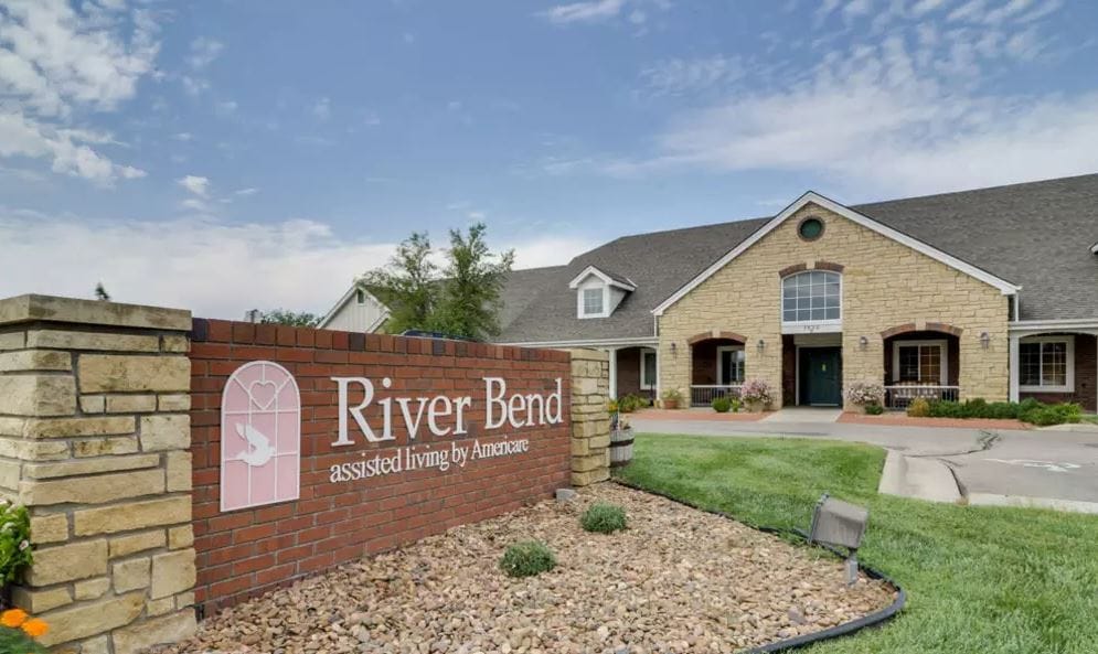 Exterior view of River Bend assisted living facility