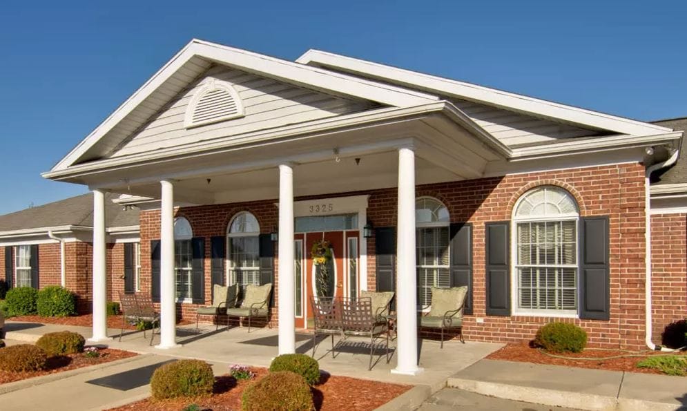 Exterior view of the Silver Creek Senior Living facility
