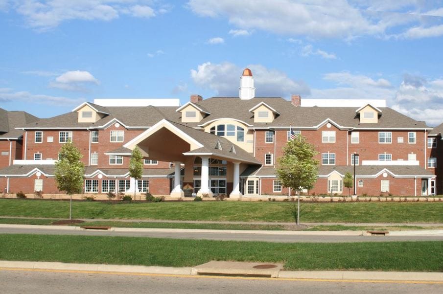 Front view of Stone Oak Retirement Community building