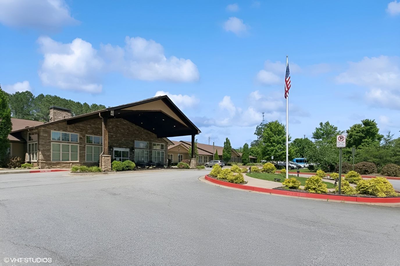 Exterior view of The Retreat at Canton with gardens