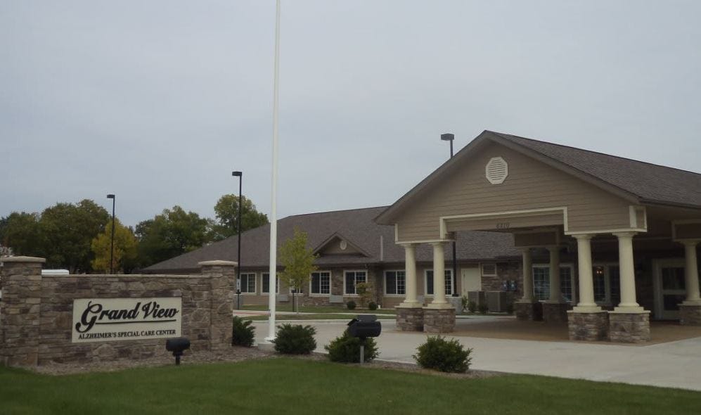 Exterior view of Grand View Alzheimer’s Special Care Center