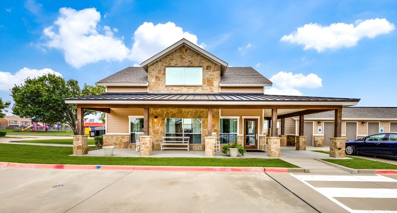 Building exterior of Cambridge Court Senior Living