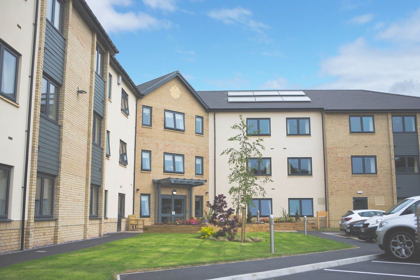 Exterior view of Oakview Lodge Care & Nursing Home