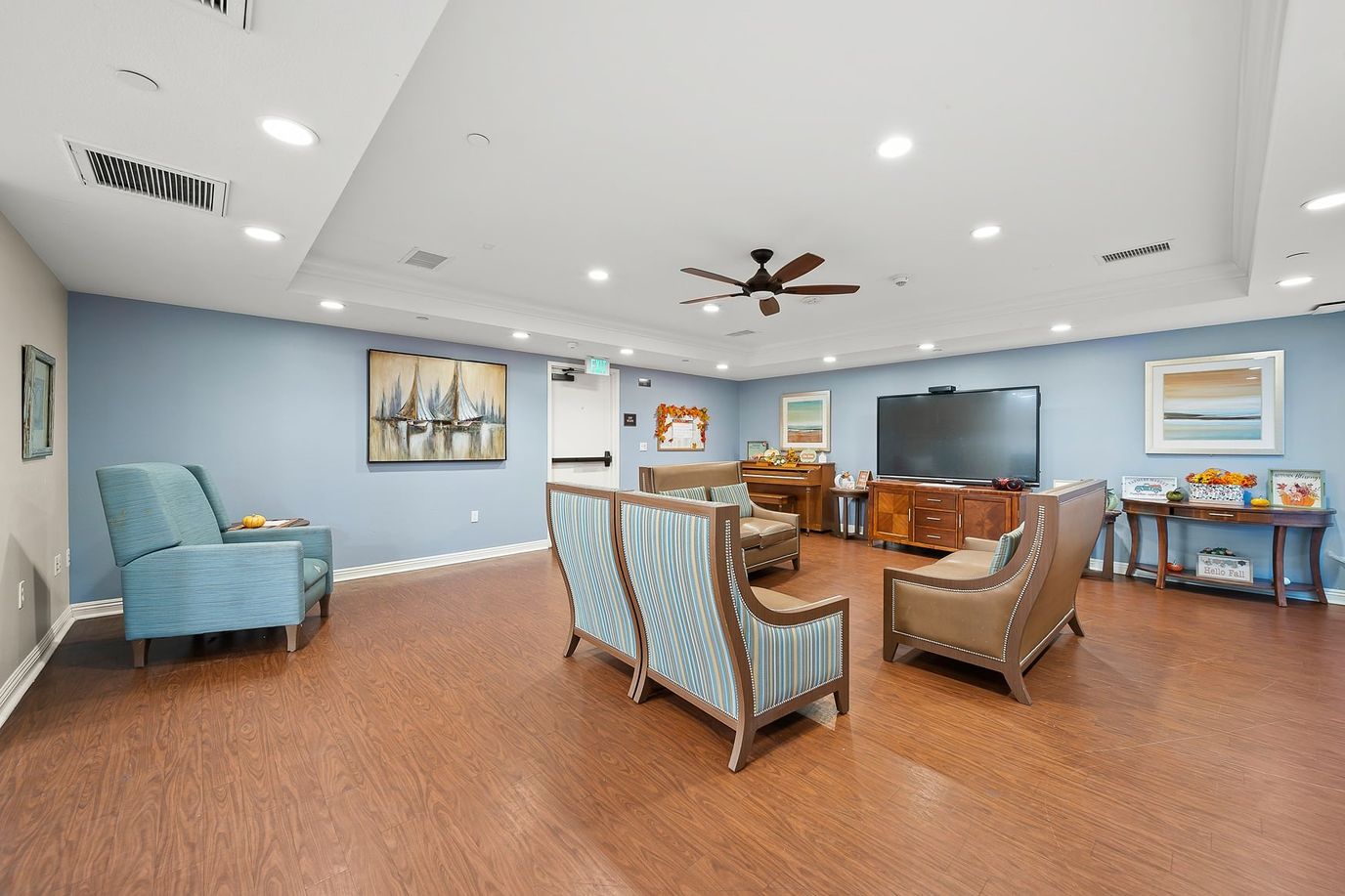Common area seating with a television and decor
