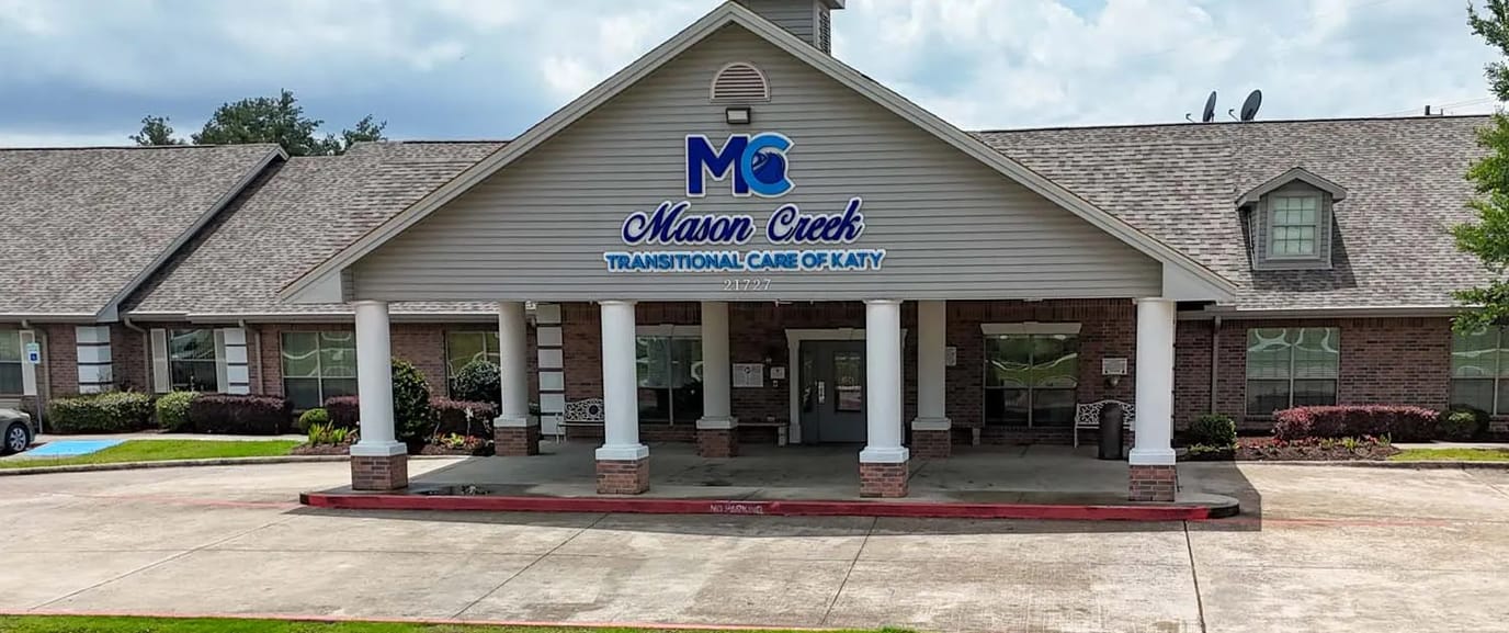 Exterior view of Mason Creek Transitional Care of Katy