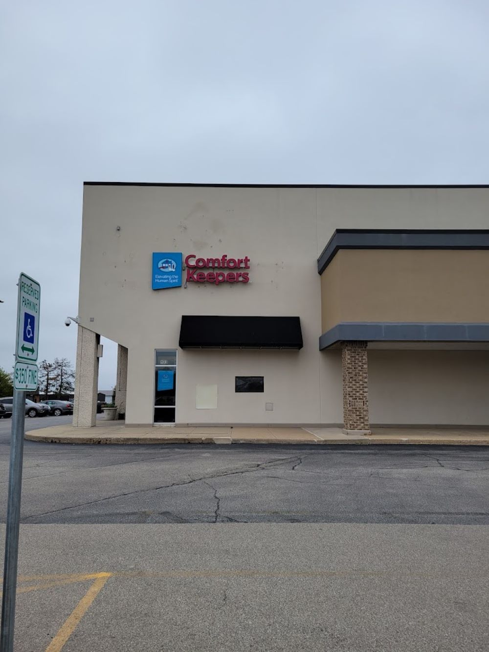 Exterior view of Comfort Keepers building in Peoria