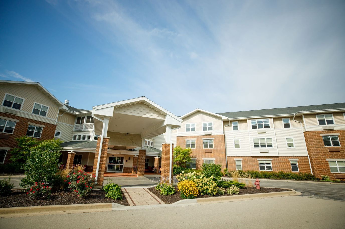 Entrance of Hickory Park Senior Living facility
