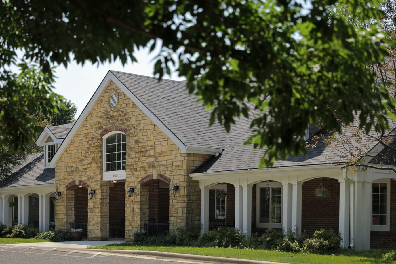 Exterior view of the Homestead of Mason City building