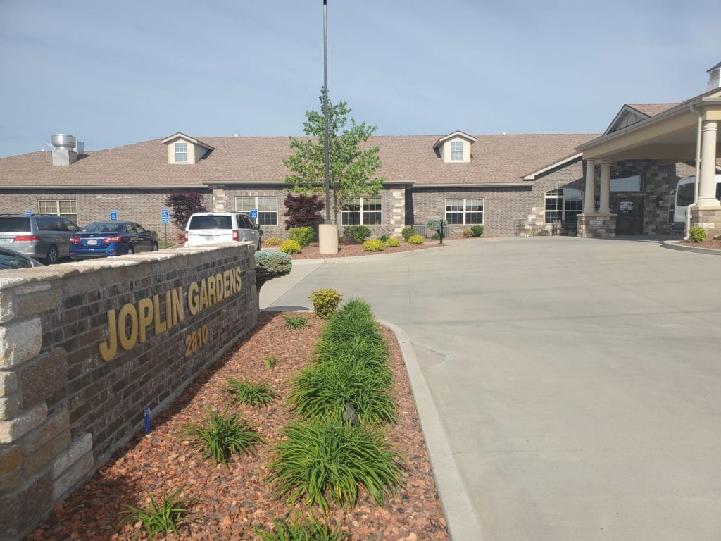 Front view of Joplin Gardens facility entrance