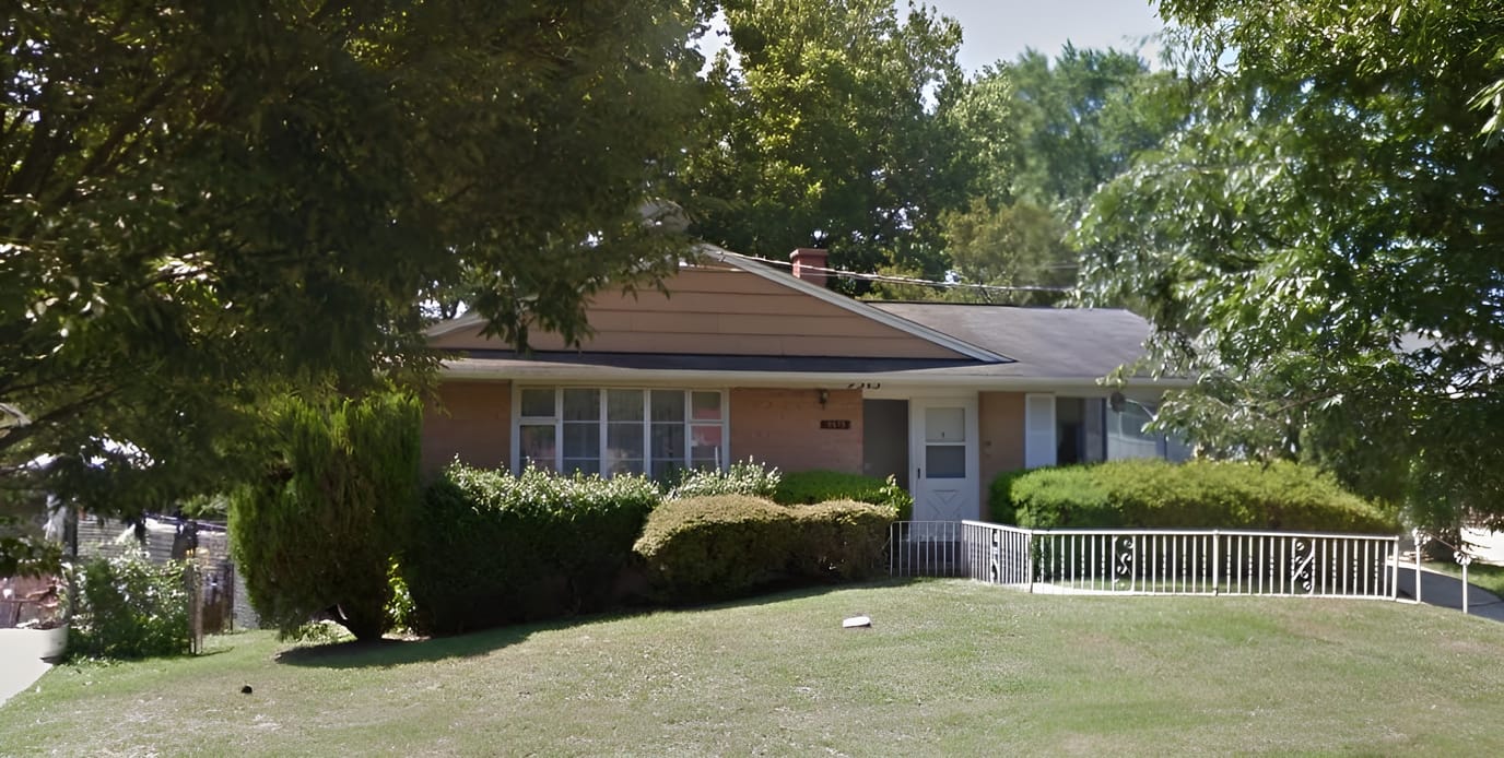 Exterior view of an assisted living facility