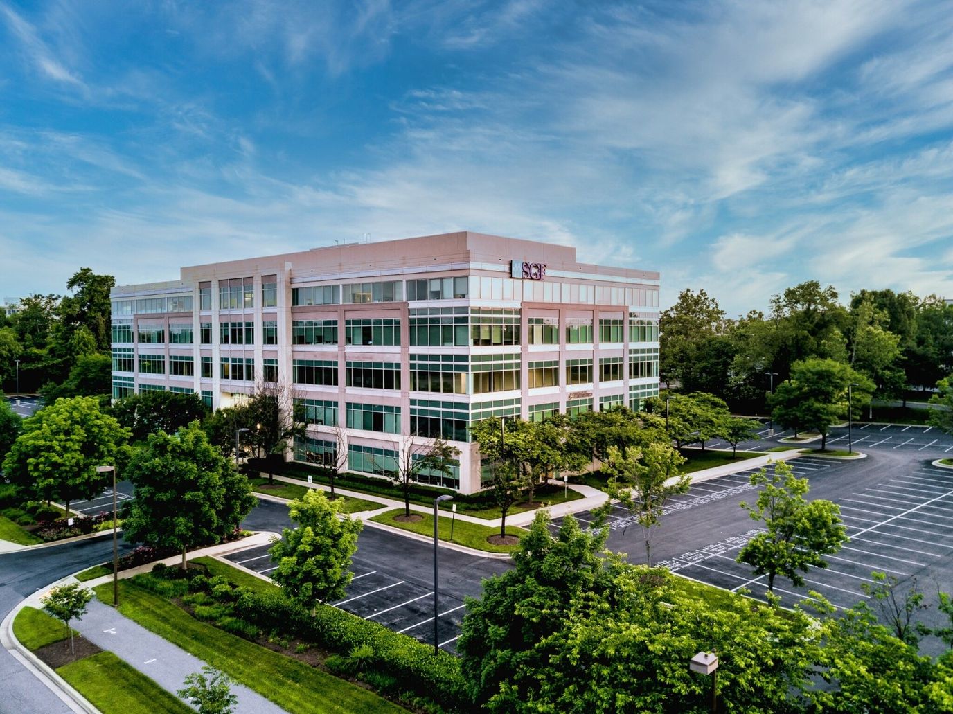 Exterior view of the Frederick Health Hospice building
