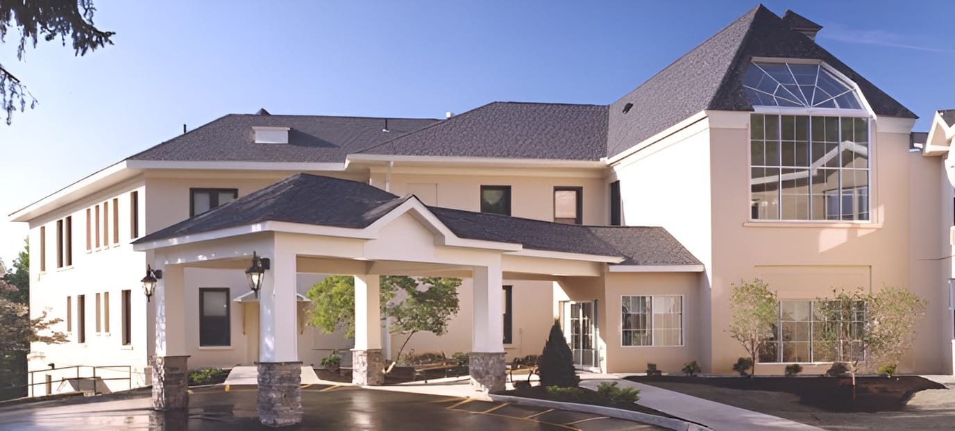 Exterior view of Promenade at Tuxedo Place